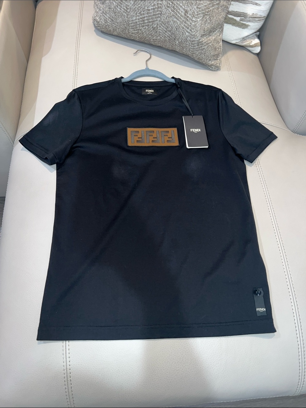 Fendi Men Black T-Shirt with Brown Logo Patch Size Small
